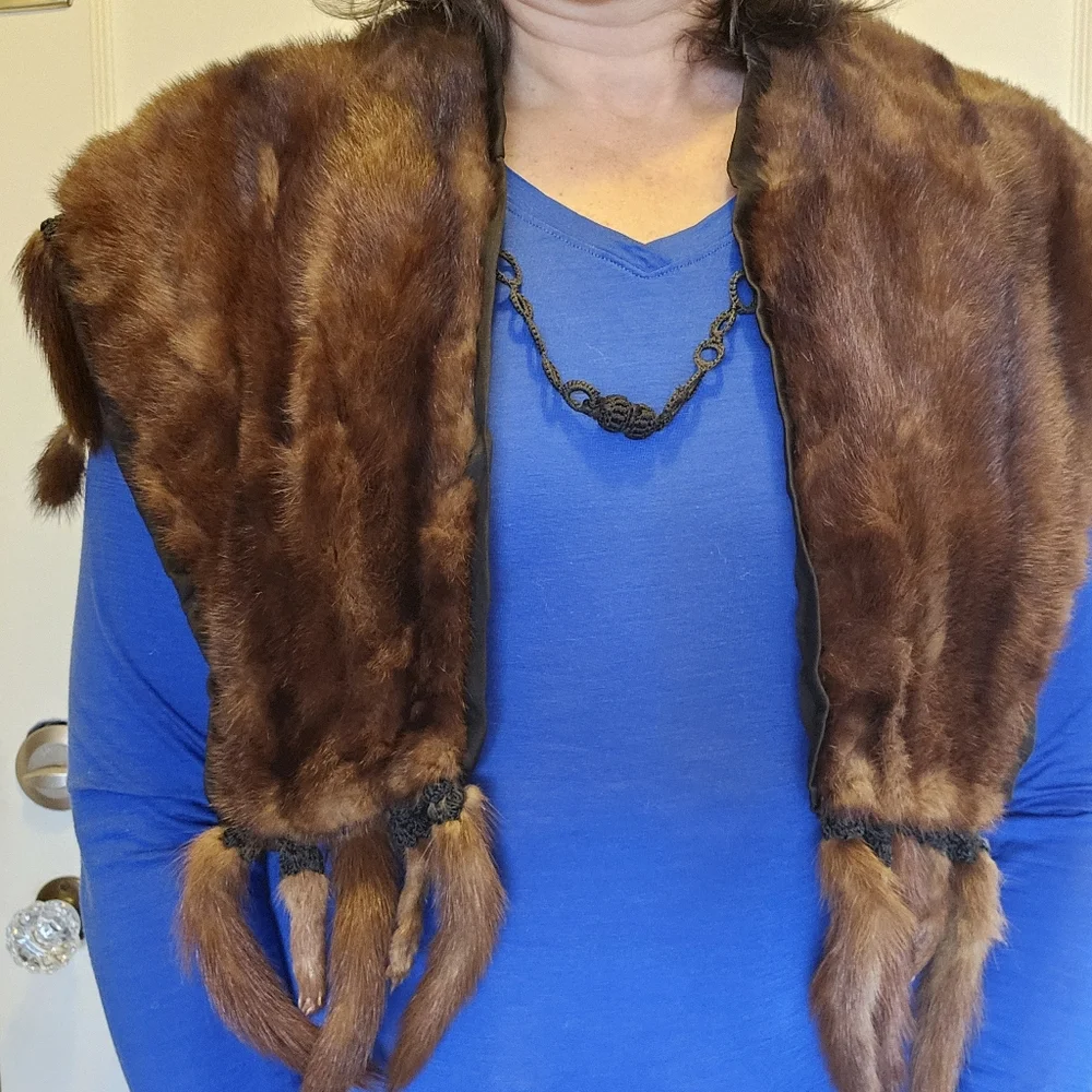 Vintage Fur Wrap With Tails And Feet O/S